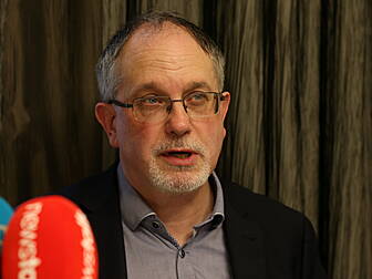 TD Wants Politicians To Turn D...